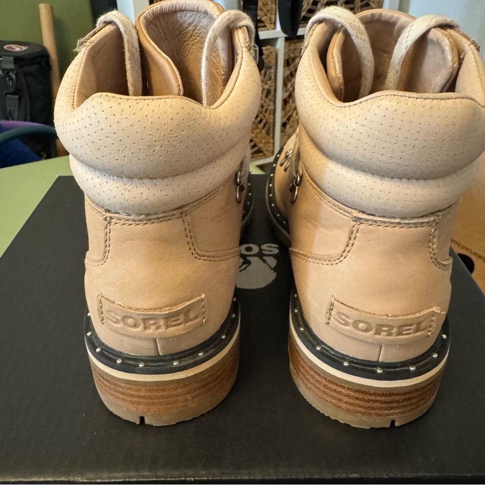 Sorel Lennox Hiker Boot - Picture 2 of 6